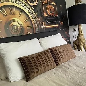 bnb-goldies-ii.ihotelsrotterdam.com/